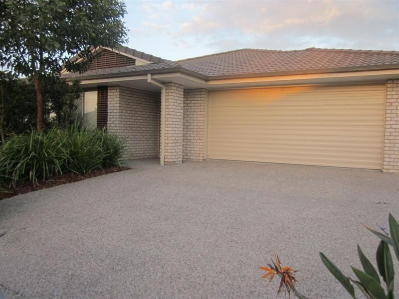 28 Brushwood Circuit, Forest Lake QLD 4078