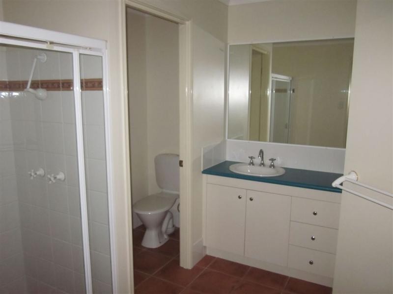 7 Savill Ct, Forest Lake QLD 4078