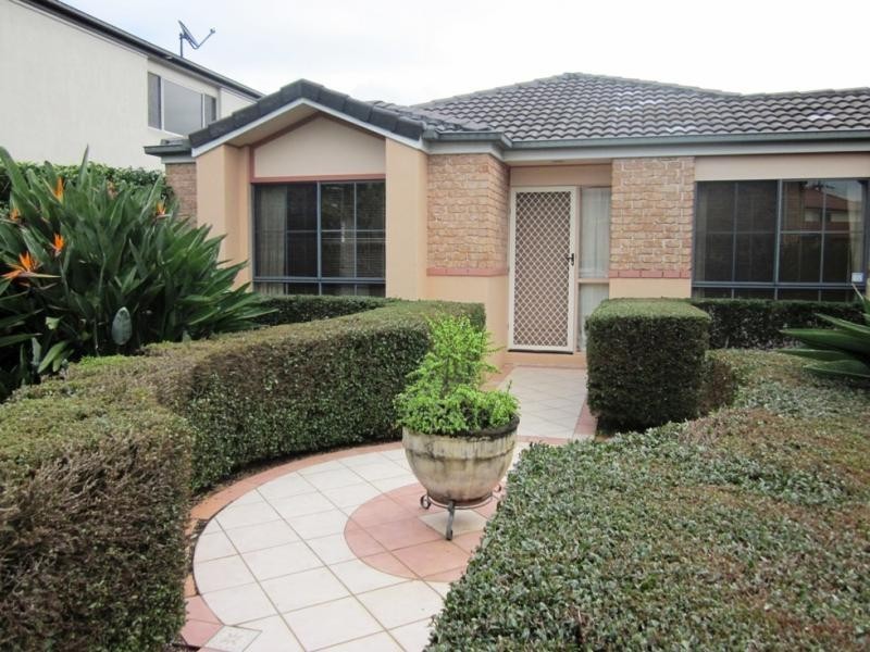 5 Mustique Crt, Burleigh Waters QLD 4220