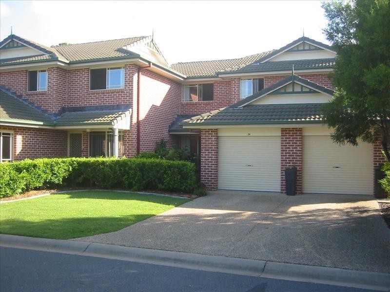 34/400 Pine Ridge Rd, Coombabah QLD 4216