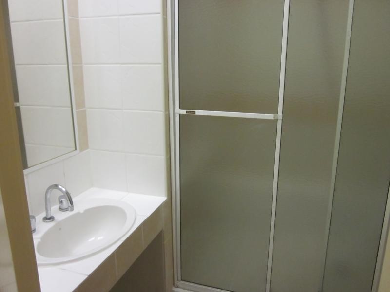 Woomera Cres, Southport QLD 4215