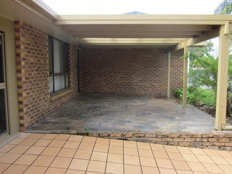 Woomera Cres, Southport QLD 4215