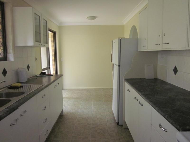 Woomera Cres, Southport QLD 4215