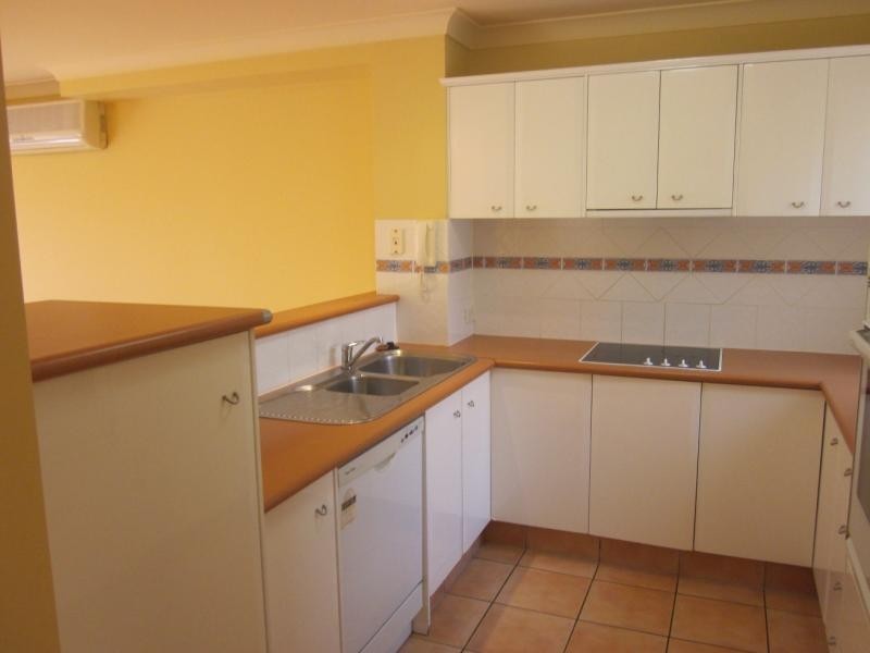 206 Cheltenham Dr, Robina QLD 4226