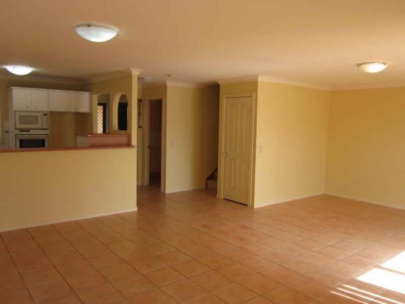 206 Cheltenham Dr, Robina QLD 4226
