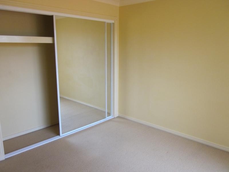 206 Cheltenham Dr, Robina QLD 4226