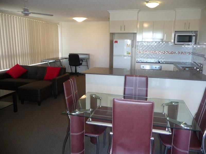 114 Marine Pde, Southport QLD 4215