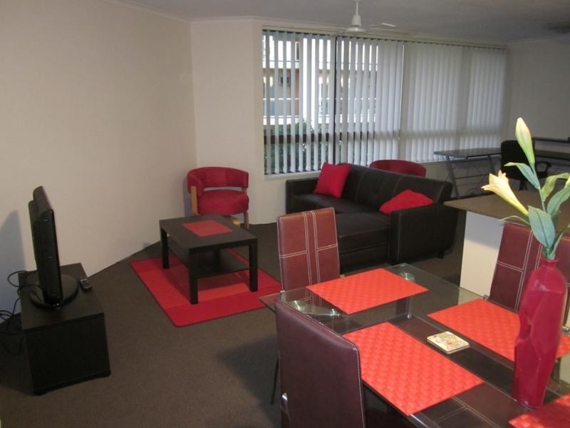 114 Marine Pde, Southport QLD 4215