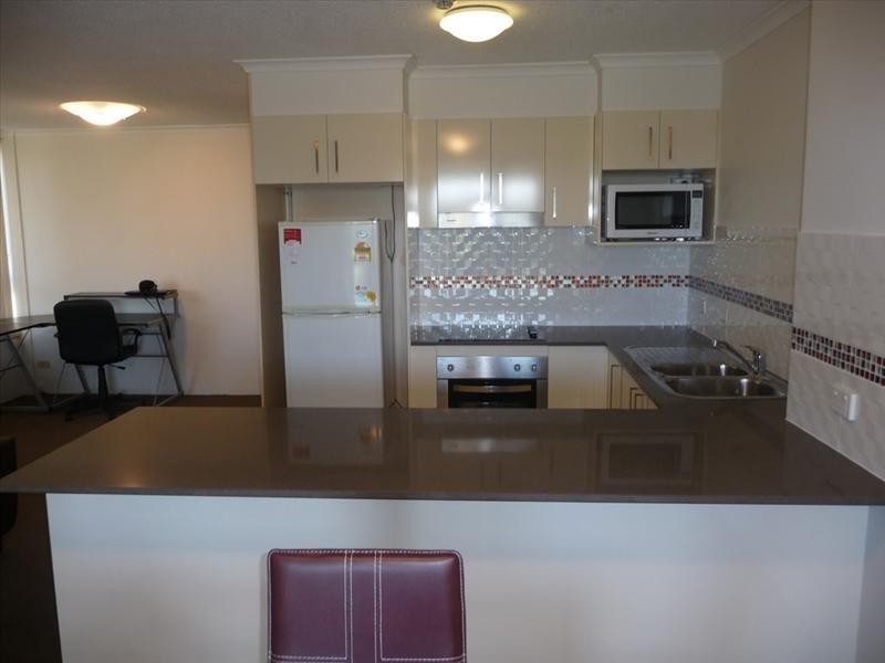 114 Marine Pde, Southport QLD 4215