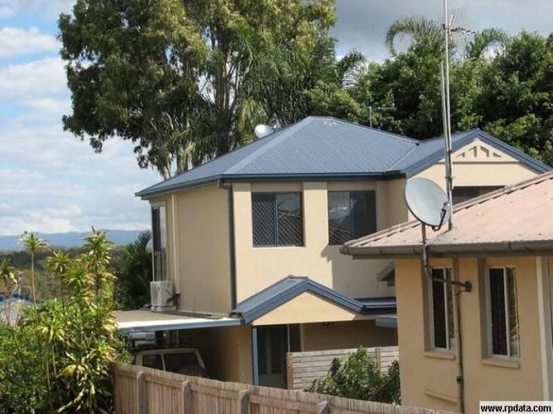 2/144 Johnston St, Southport QLD 4215