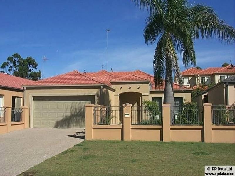 4 Devco Place, Benowa QLD 4217