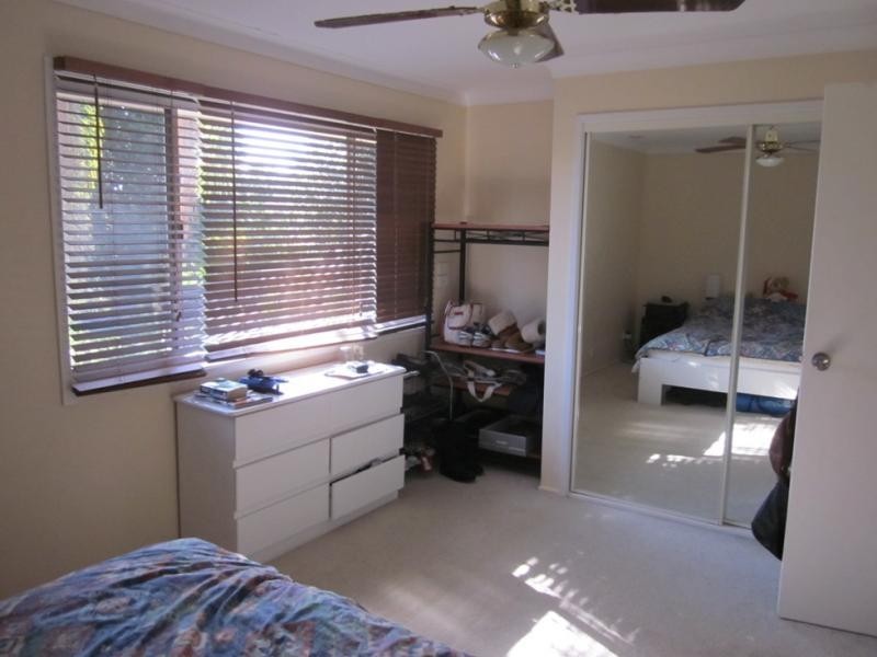 2/15 Sonia St, Mermaid Waters QLD 4218