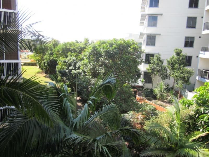 12/63 Bauer St, Southport QLD 4215