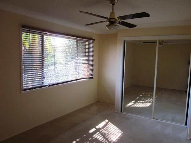 2/15 Sonia St, Mermaid Waters QLD 4218