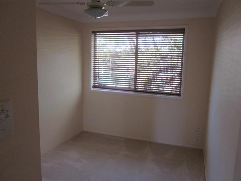 2/15 Sonia St, Mermaid Waters QLD 4218