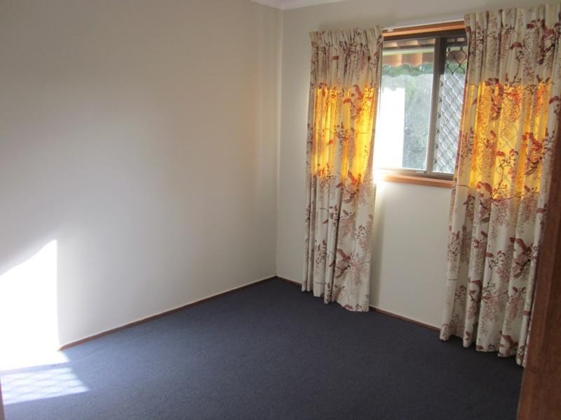 2/33 Corunna Cres, Ashmore QLD 4214