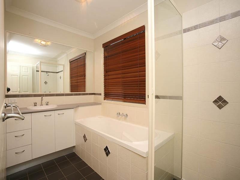 11 Kiawah Ct, Robina QLD 4226