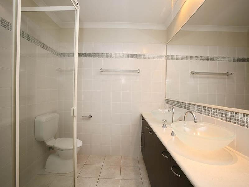 11 Kiawah Ct, Robina QLD 4226