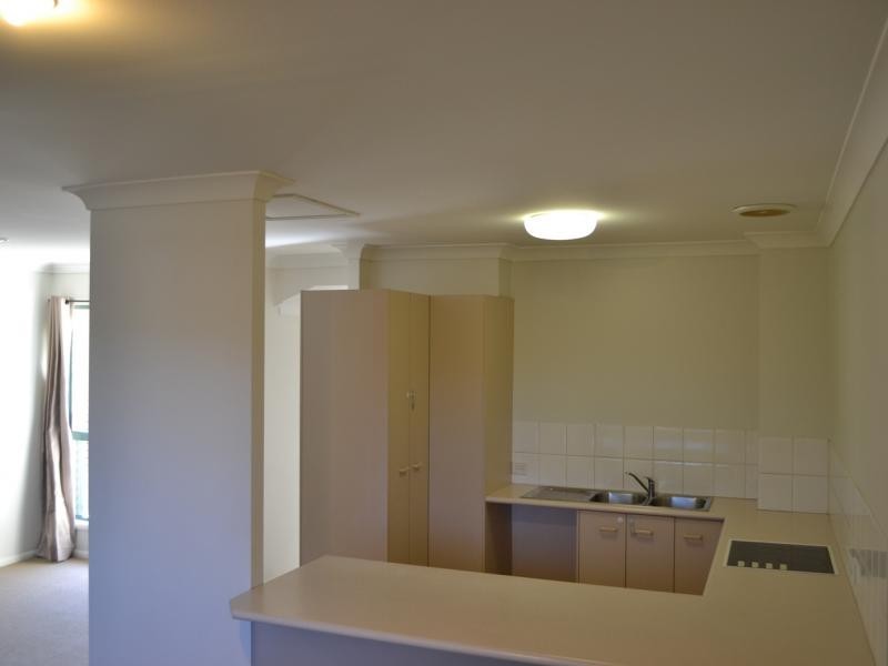 6 Crestridge Cres, Oxenford QLD 4210
