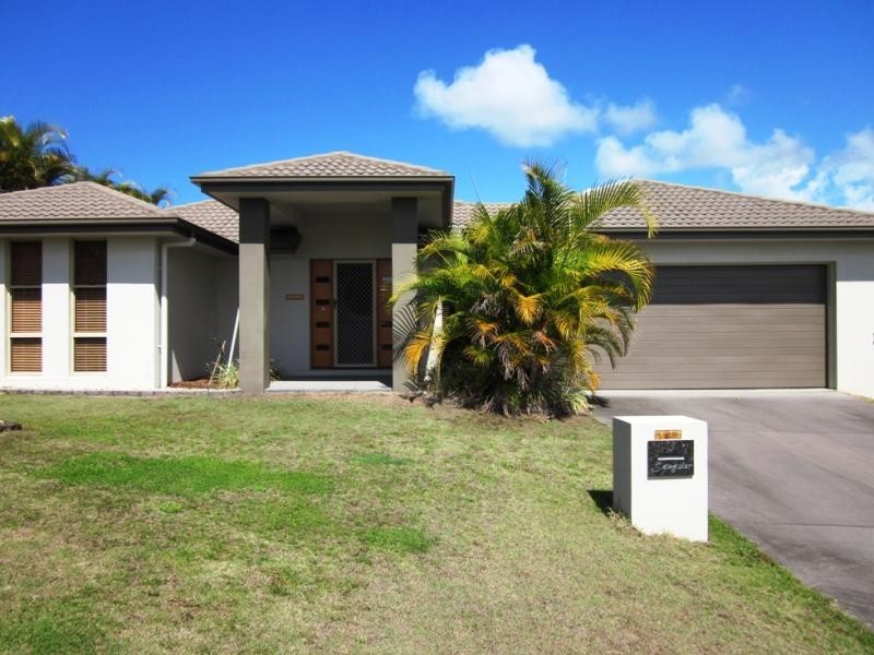 Pacific Pines QLD 4211