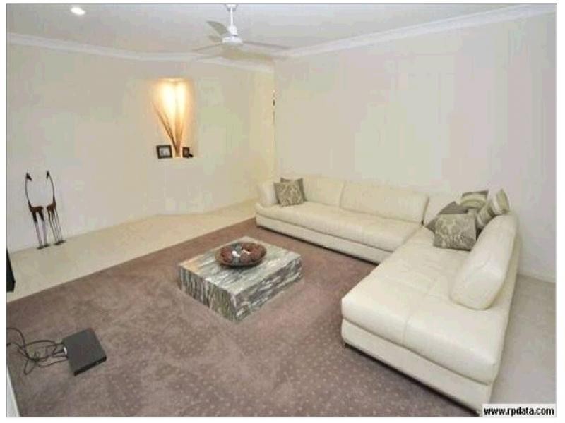 Pacific Pines QLD 4211