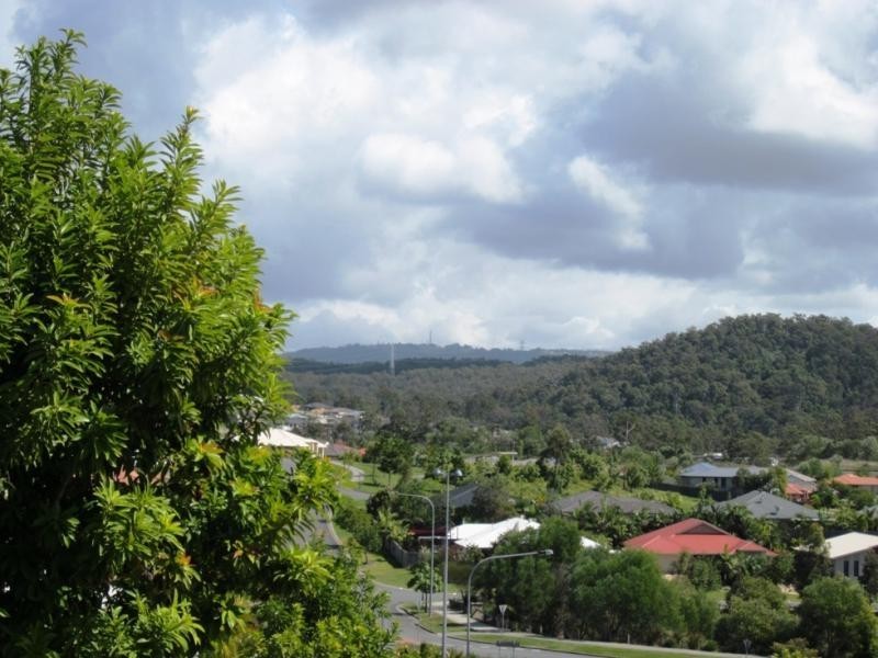 Pacific Pines QLD 4211