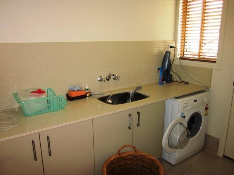 Pacific Pines QLD 4211