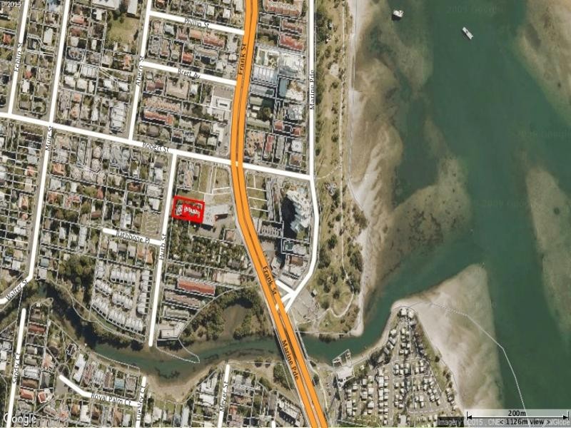 35 Huth St, Labrador QLD 4215