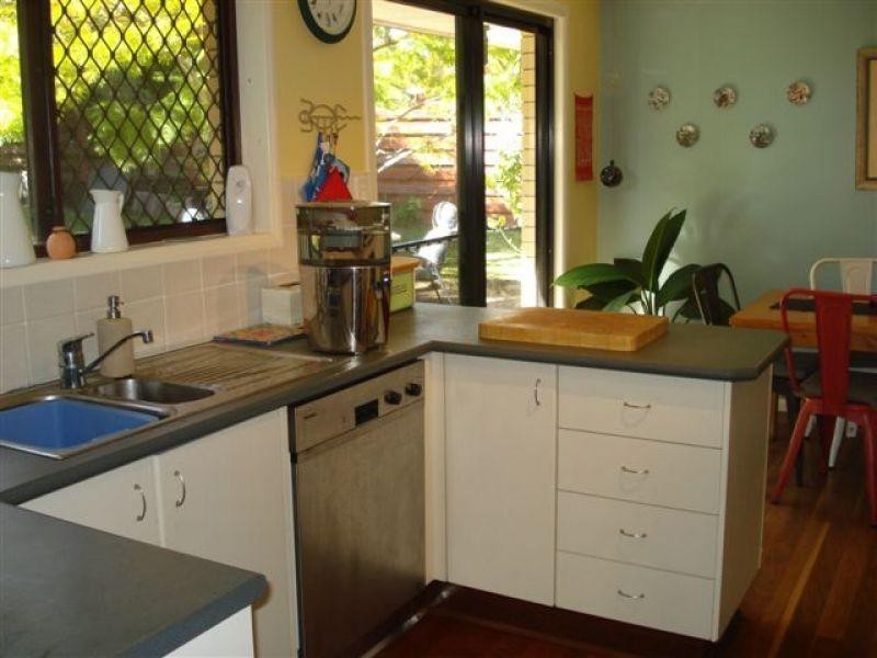 37 Yangoora Cres, Ashmore QLD 4214