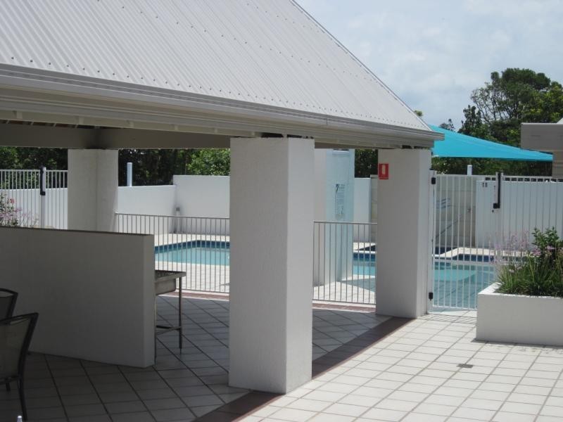 242-244 Marine Pde, Labrador QLD 4215