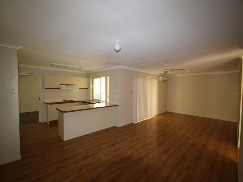 11 Cressbrook St, Forest Lake QLD 4078