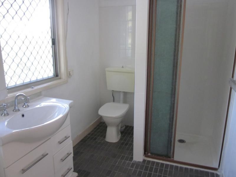 21 Petersen St, Southport QLD 4215