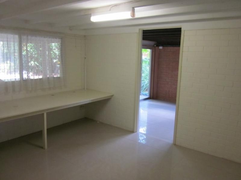 21 Petersen St, Southport QLD 4215