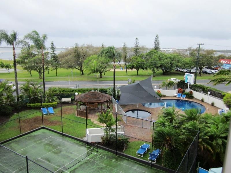 114 Marine Pde, Southport QLD 4215
