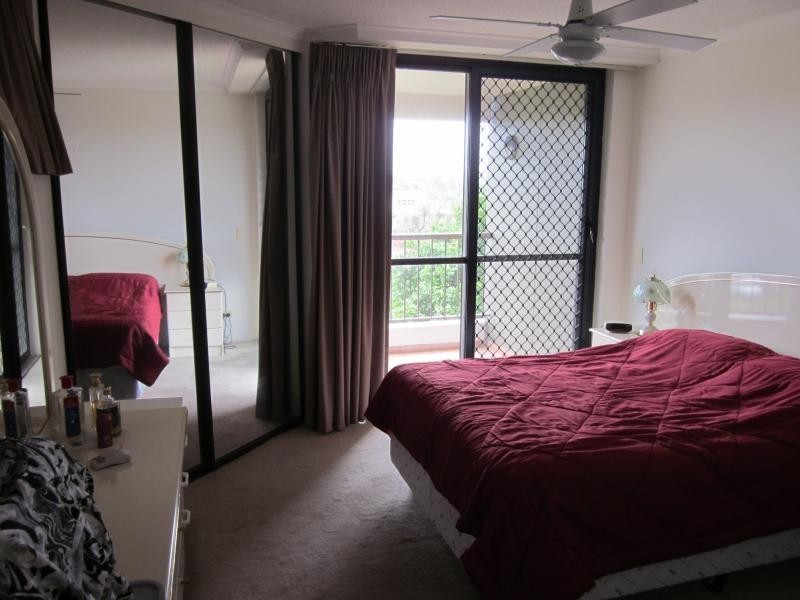 114 Marine Pde, Southport QLD 4215