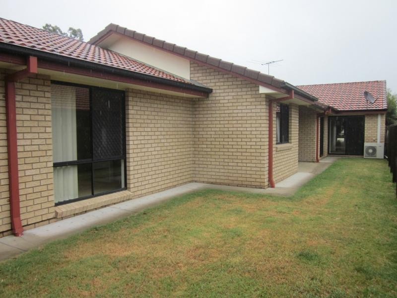 19 Robson St, Forest Lake QLD 4078