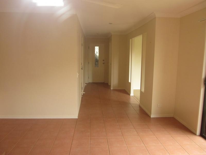 19 Robson St, Forest Lake QLD 4078