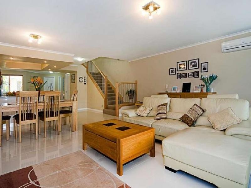 33/3 Marina Cres, Runaway Bay QLD 4216