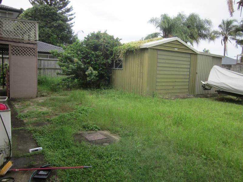 160 Monaco St, Broadbeach Waters QLD 4218