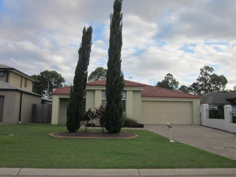 17 Ontario Crt, Oxenford QLD 4210