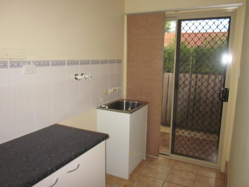 8 Tandanus Crt, Oxenford QLD 4210