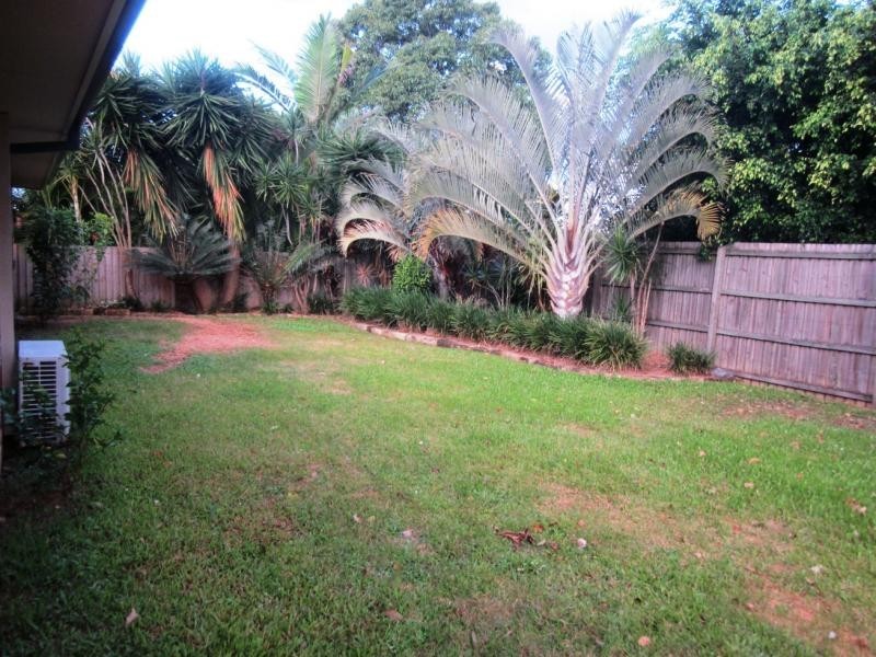 8 Tandanus Crt, Oxenford QLD 4210