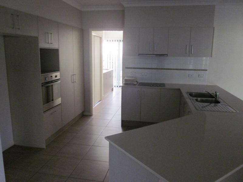 46 Treeline Cct, Upper Coomera QLD 4209