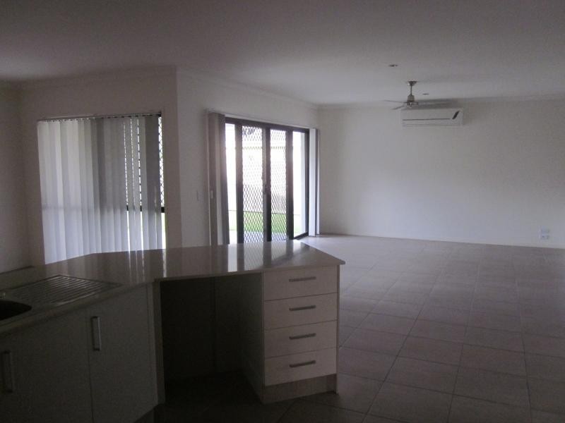 46 Treeline Cct, Upper Coomera QLD 4209
