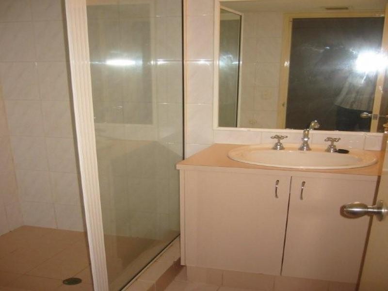 3/146 Marine Pde, Southport QLD 4215