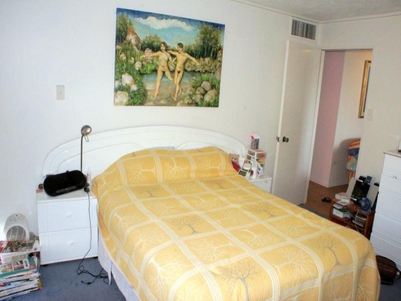 67 Ferny Ave, Surfers Paradise QLD 4217