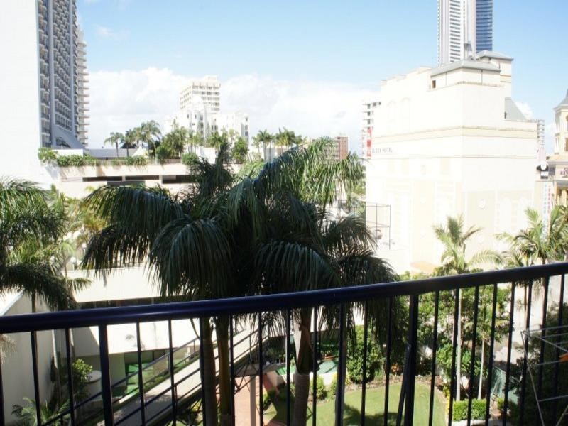 67 Ferny Ave, Surfers Paradise QLD 4217