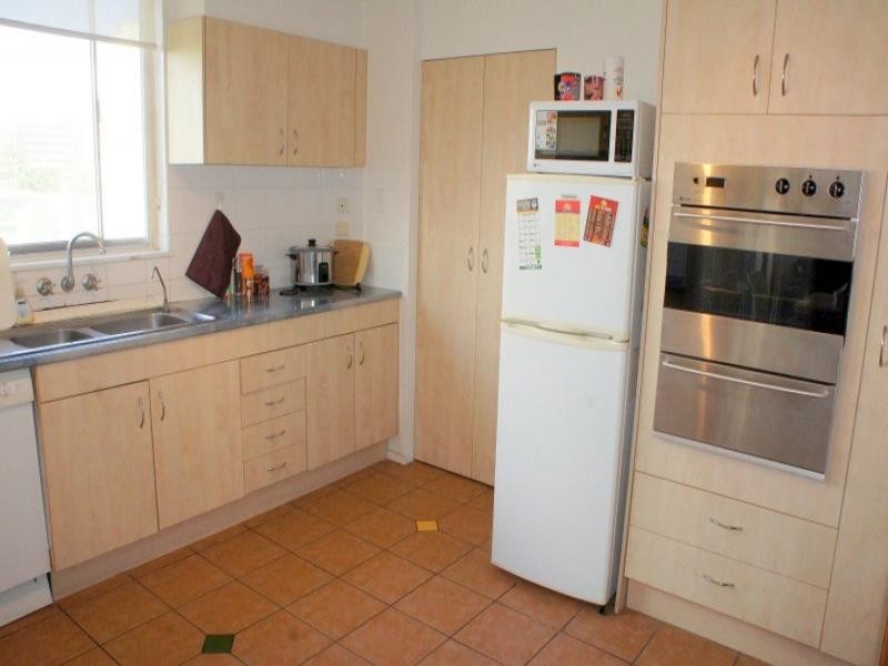 67 Ferny Ave, Surfers Paradise QLD 4217