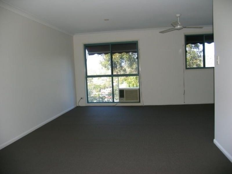 6 Crestridge, Oxenford QLD 4210