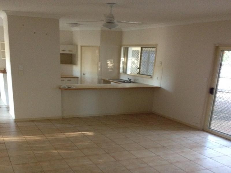 9 Warrego Place, Forest Lake QLD 4078